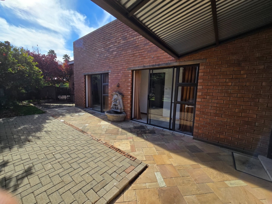 4 Bedroom Property for Sale in Dan Pienaar Free State